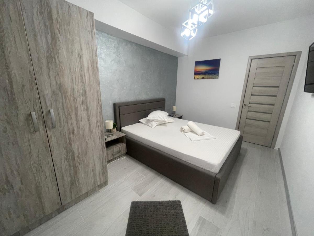 Velier Holiday Apartments Mamaia Exterior photo